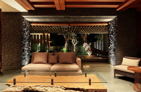 Nhà đá nghĩ dưỡng giữa lòng bali